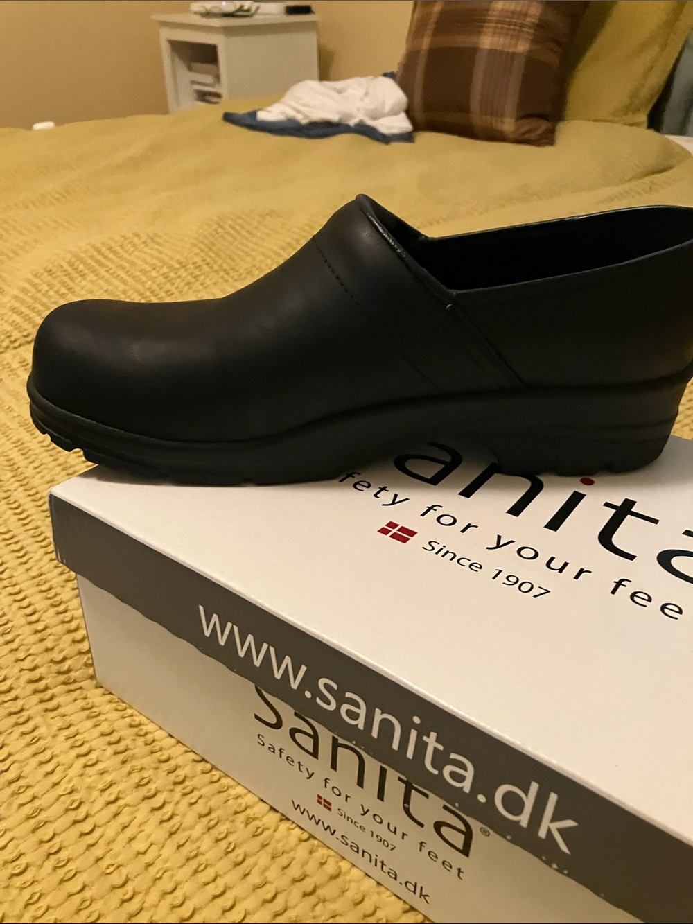 Sanita Dalton Textured Oil Black Safety Shoe Professional Clogs Men's 12, 44